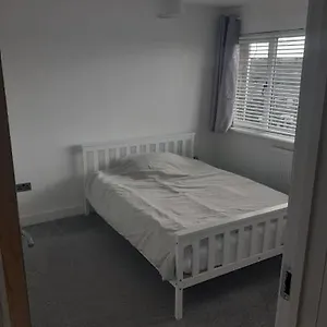 Gatwick Gateway: Short & Long With Private Parking Crawley (West Sussex)