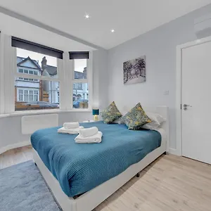 West Drayton Stays - Heathrow Yiewsley